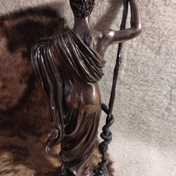 Studio Collection Hippocrates Statue - Picture 7 of 8